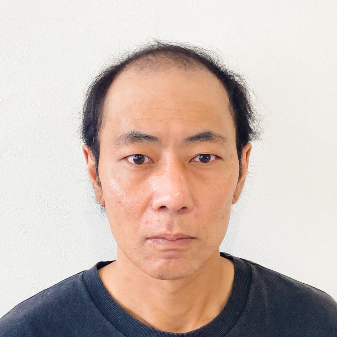 メンズウィッグ・かつら着用前写真【ランダムソフトパーマスタイル】