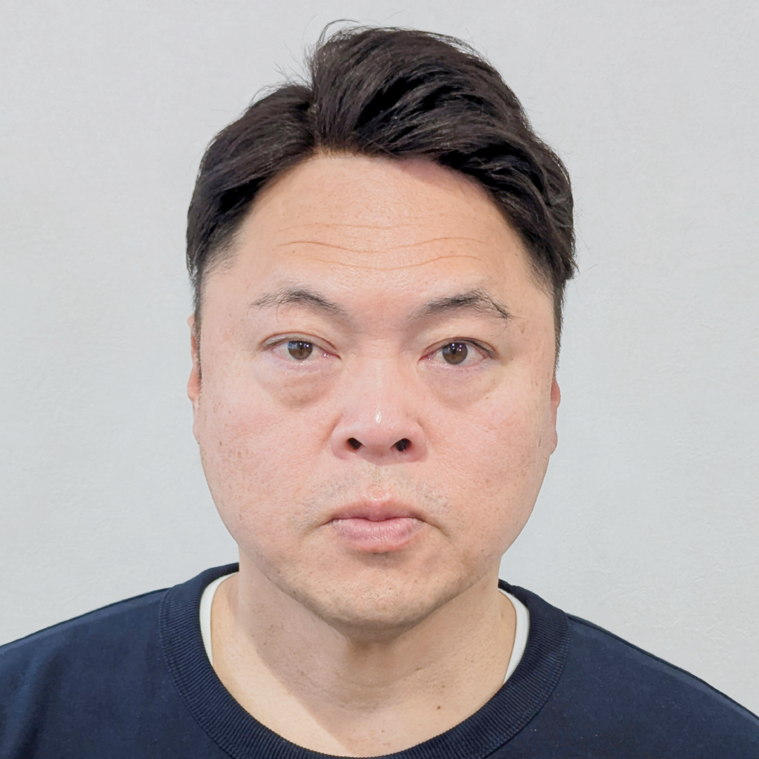 メンズウィッグ・かつら着用後写真【かきあげショートスタイル】