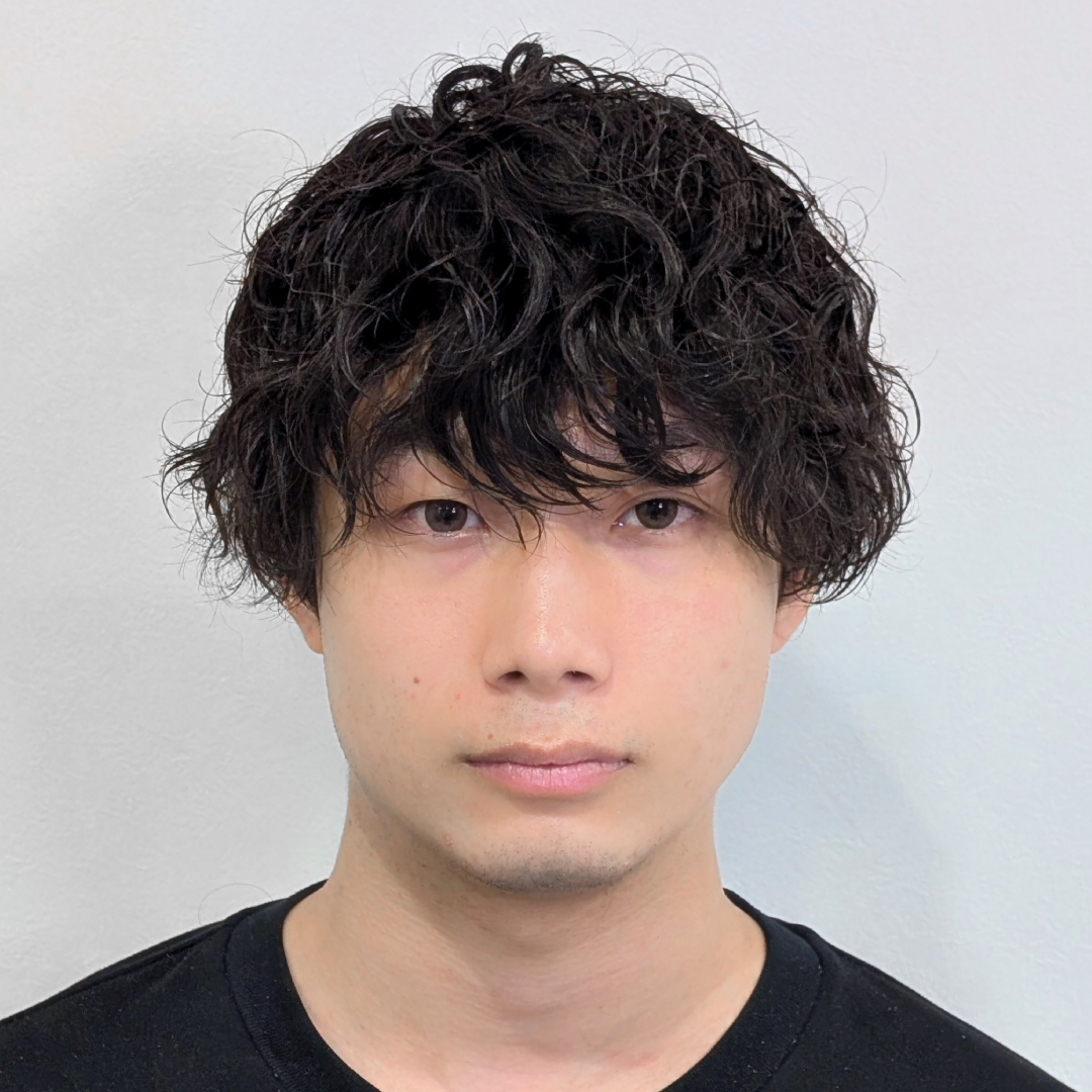 メンズウィッグ・かつら着用後写真【ツイストスパイラルパーマスタイル】