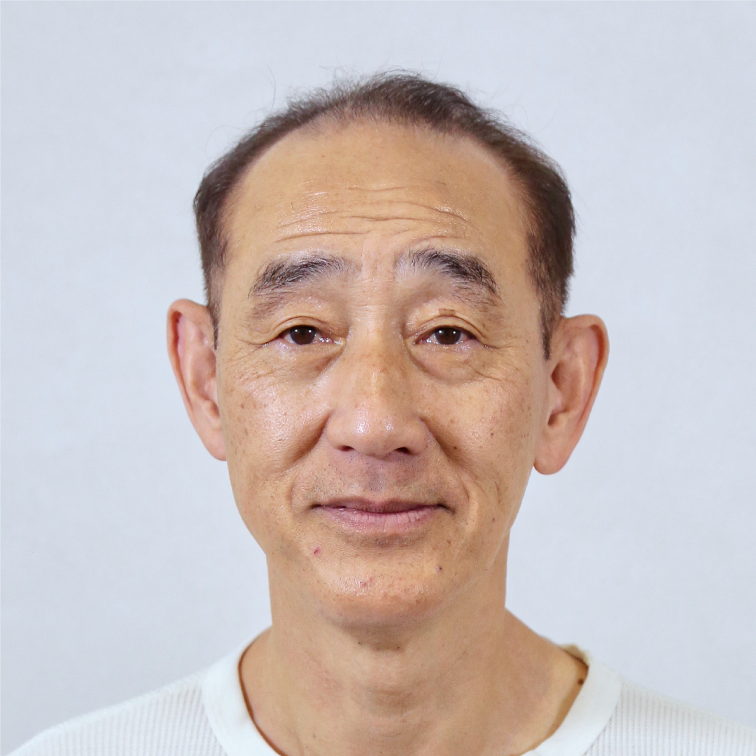 メンズウィッグ・かつら着用前写真【かきあげナチュラルパーマスタイル】