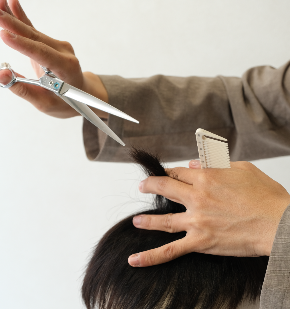 メンズウィッグ・かつらのメンテナンス・カット写真