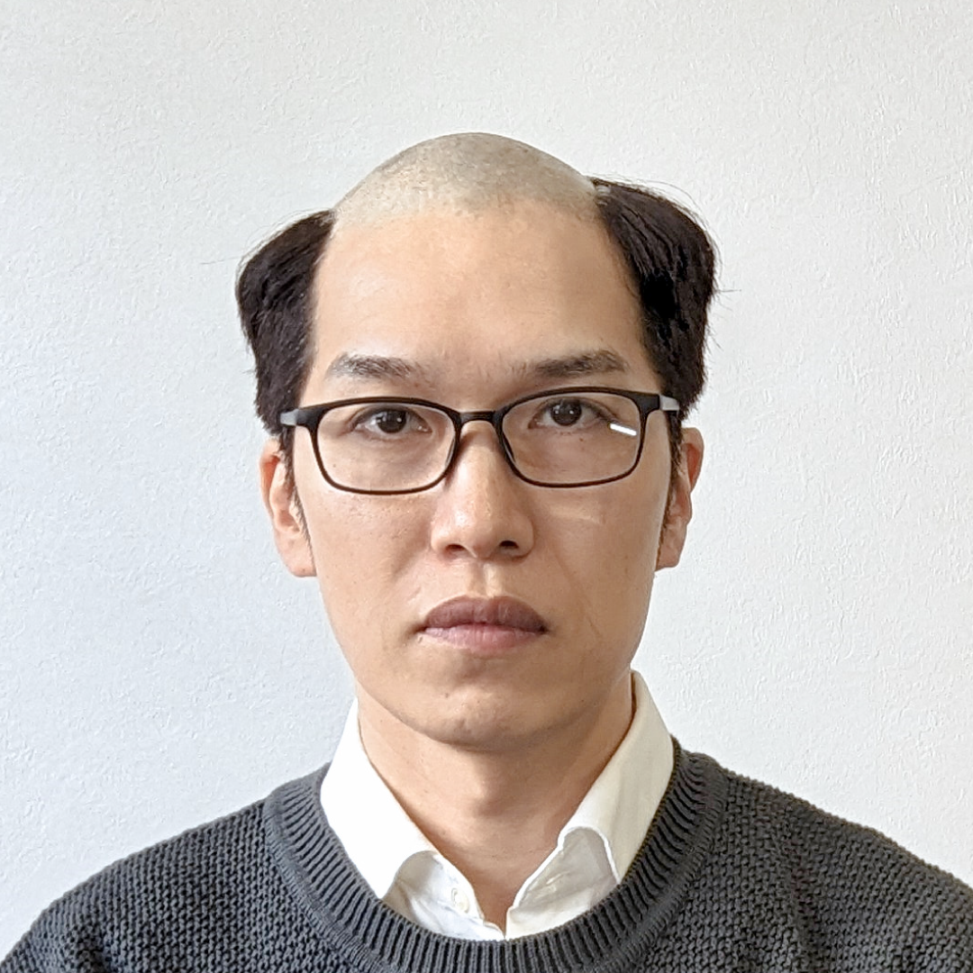 メンズウィッグ・かつら着用前写真【白髪混じりショートスタイル】