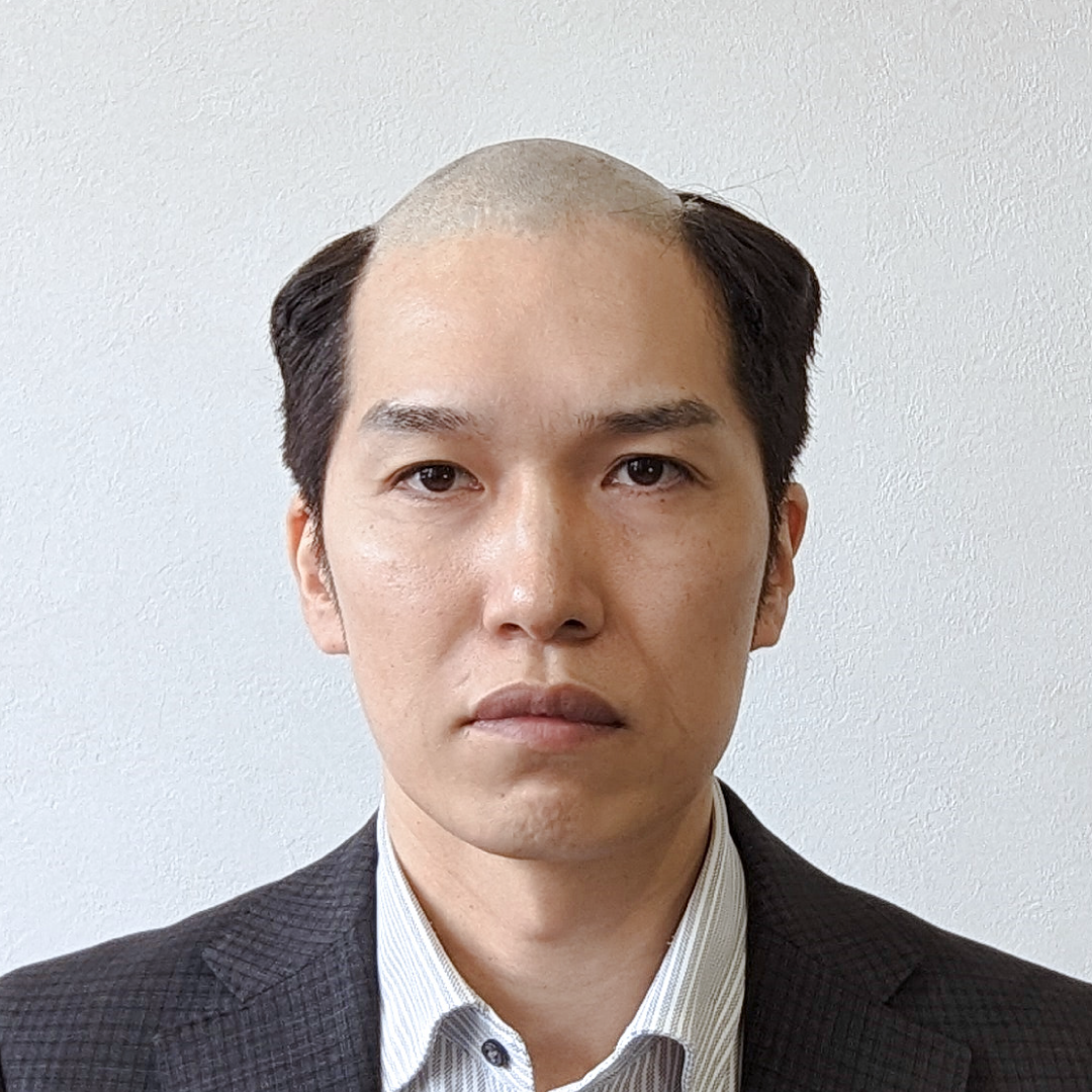 メンズウィッグ・かつら着用前写真【オールバックショートスタイル】