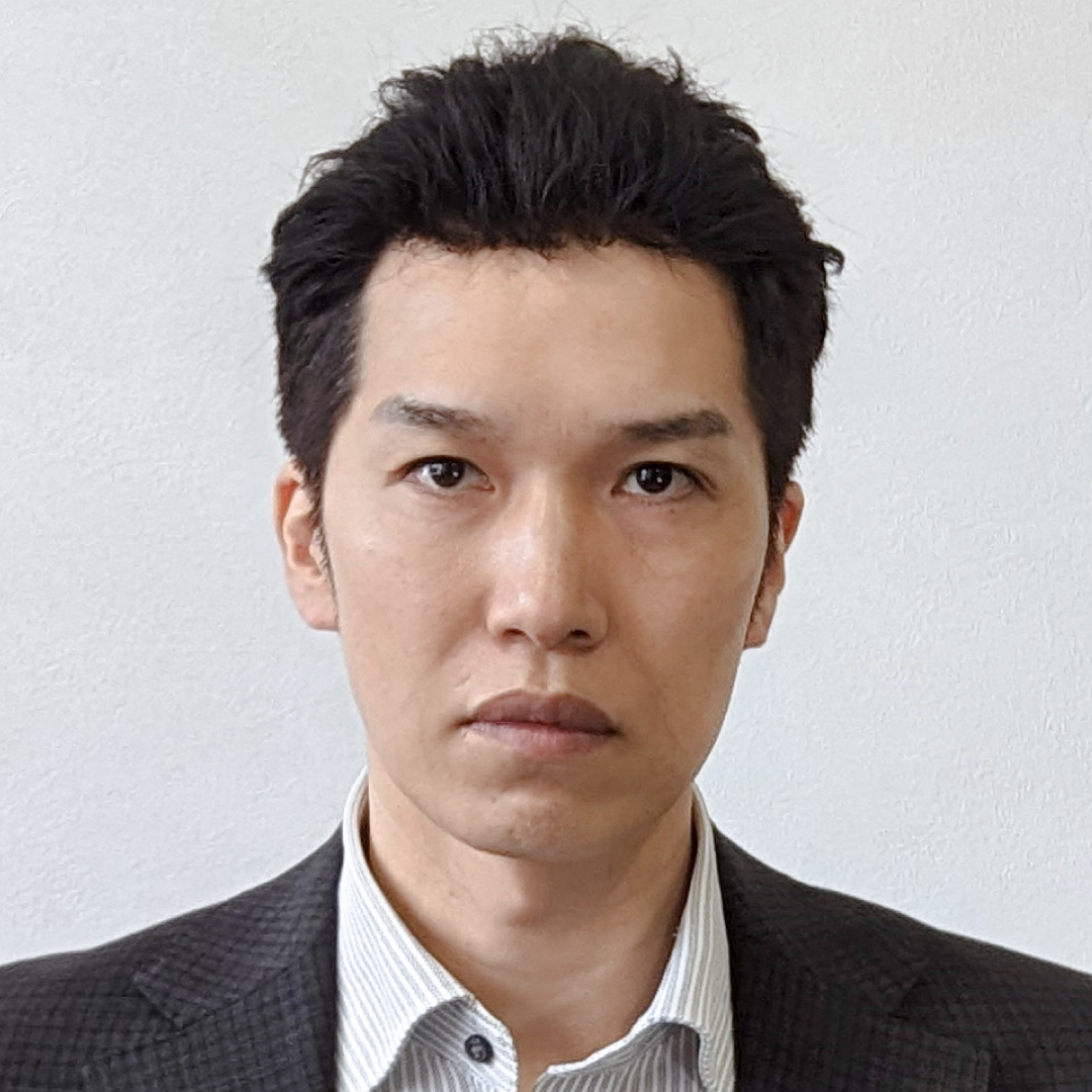 メンズウィッグ・かつら着用後写真【オールバックショートスタイル】